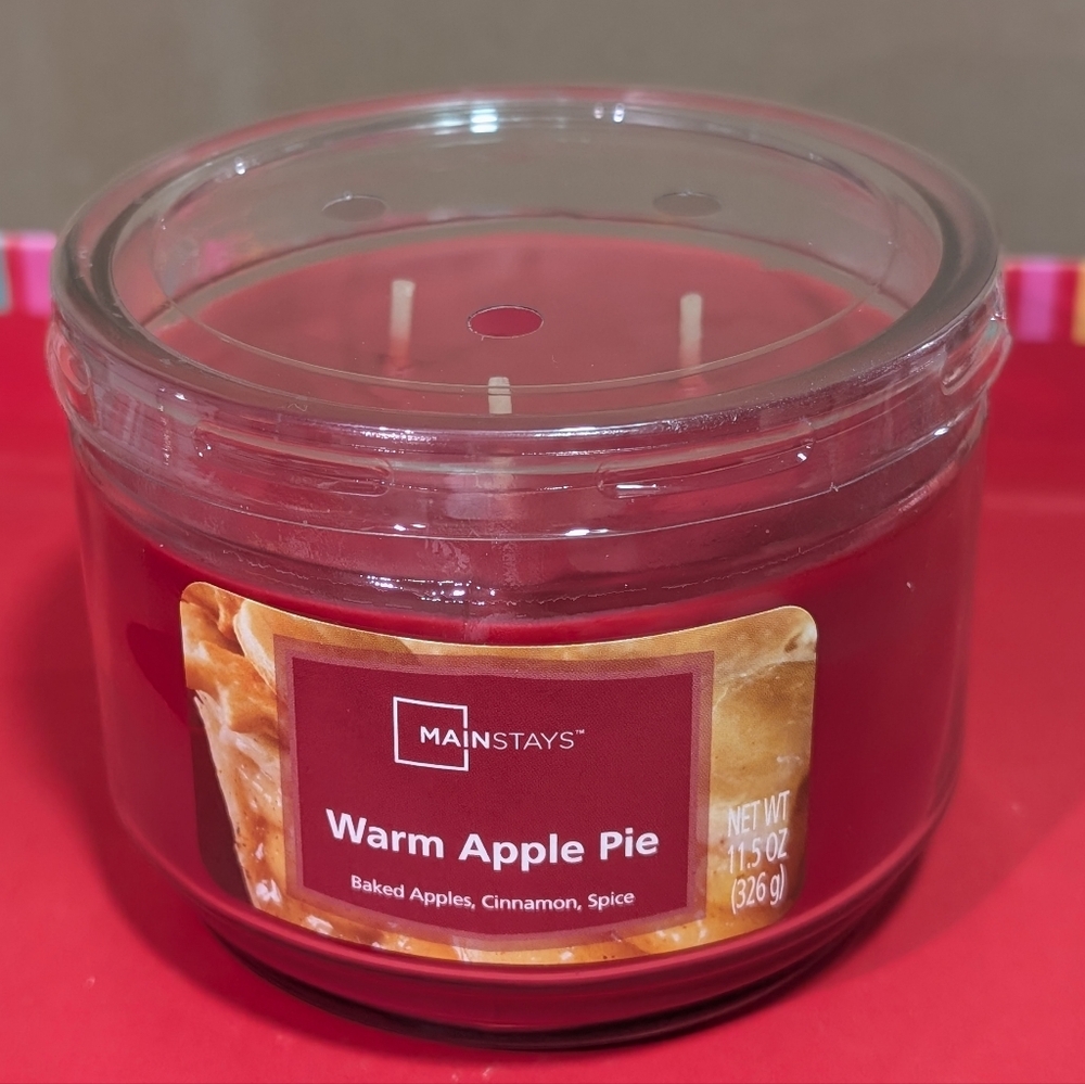 Mainstays Warm Apple Pie Candle - Rich Red